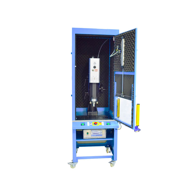 隔音超声波塑料焊接机